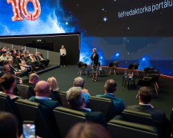 oslava v Planetariu